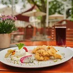 Fuchsbraeu 4*